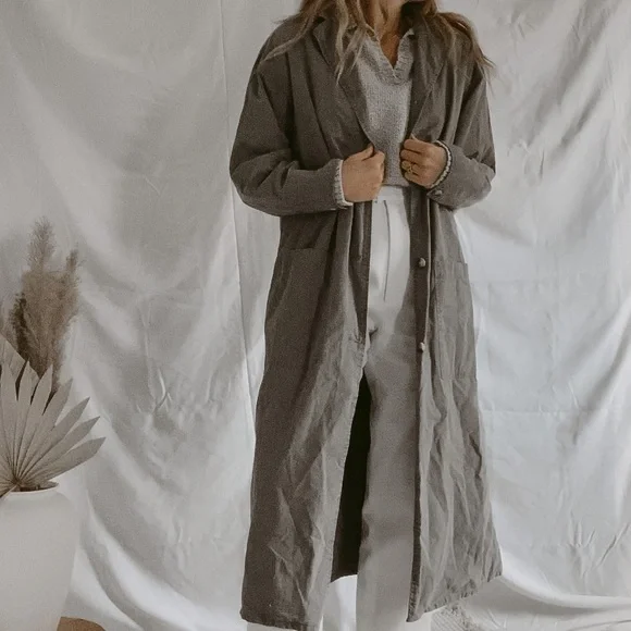 ~SOLD on other site~ 1980’s vintage Banana Republic trench - Picture 5 of 5